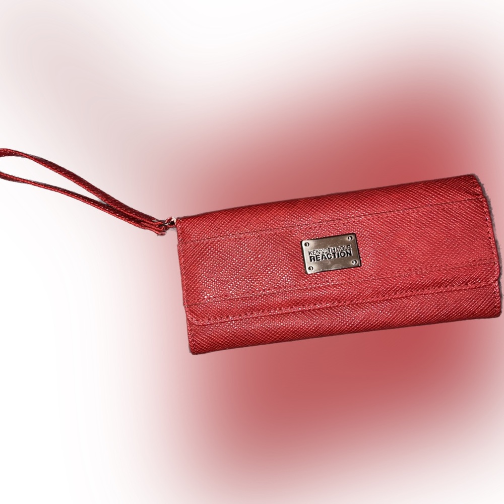 Kenneth Cole Reaction Wristlet